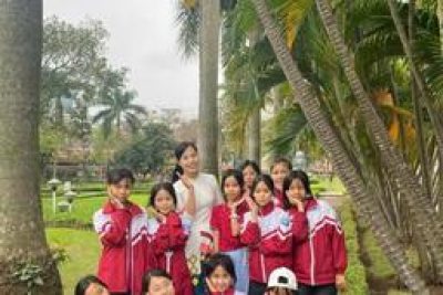 HỌC SINH TRƯỜNG TIỂU HỌC NHẬT TÂN NÔ NỨC THAM GIA HỌC TẬP TRẢI NGHIỆM THỰC TẾ LĂNG BÁC-VẠN AN