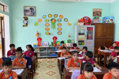 Trường Tiểu học Nhật Tân sôi nổi phong trào trang trí trường, lớp học xanh – sạch – đẹp – an toàn – thân thiện